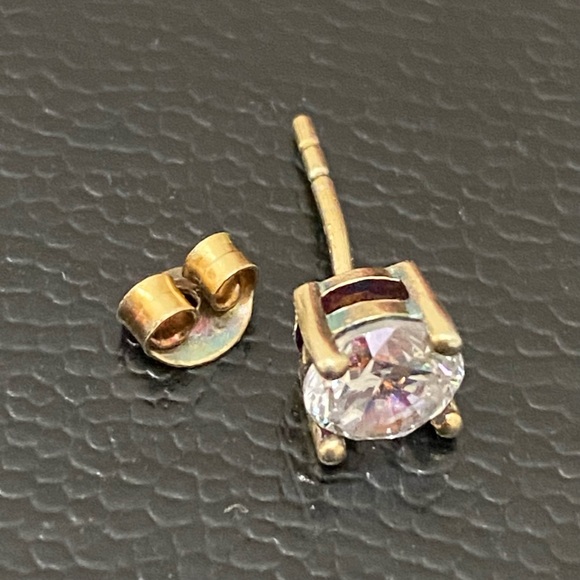 HAUTE JEWELS 925 Sterling Silver Gold Vermeil Solitaire Stud 4mm Earrings 1.8g - Picture 14 of 16